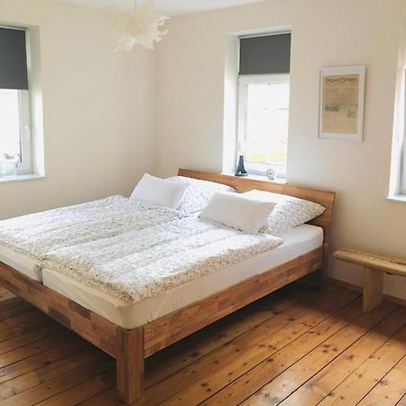 Komplettes Ferienhaus Fuer Bis Zu 4 Personen Dornheim エクステリア 写真